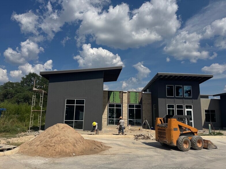 More Photos Of 23119 W Interstate 10, San Antonio Medical For Sale