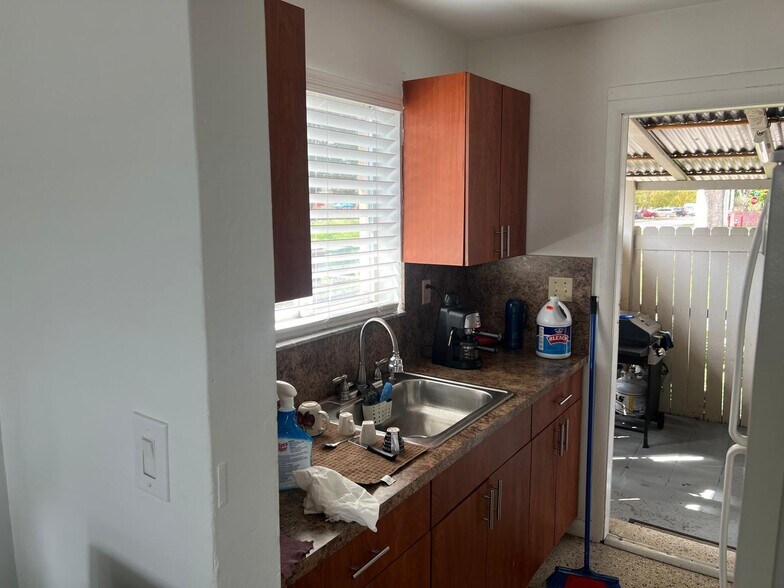 More Photos Of 521-533 E 22nd St, Hialeah Apartments For Sale