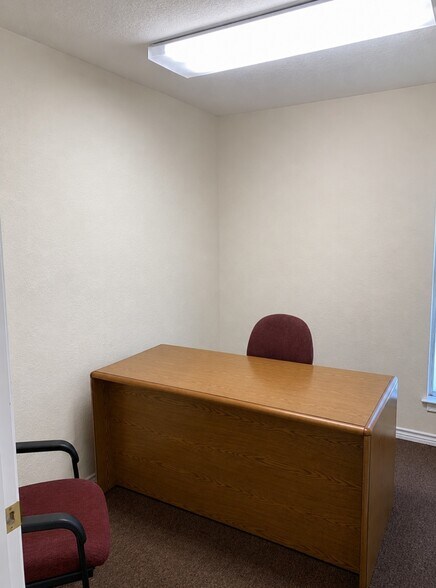 More Photos Of 192 W US Highway 380, Bridgeport Office For Sale