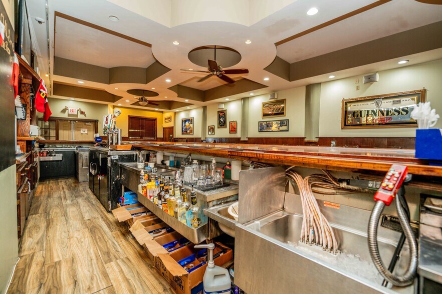 More Photos Of 266 Dartmouth St, New Bedford Restaurant For Sale