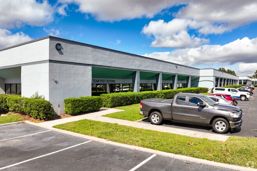 More Photos Of 5730-5892 S Semoran Blvd, Orlando Unknown For Lease