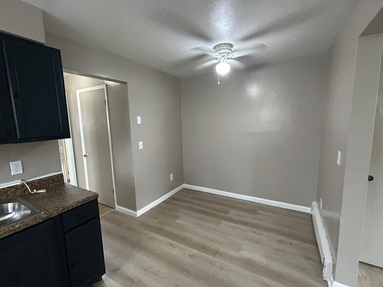 More Photos Of 325 Pike St, Reading Apartments For Sale