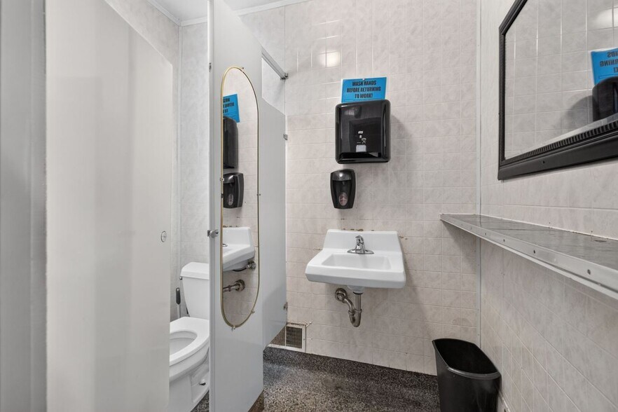 More Photos Of 133 E Main St, Embarrass Specialty For Sale