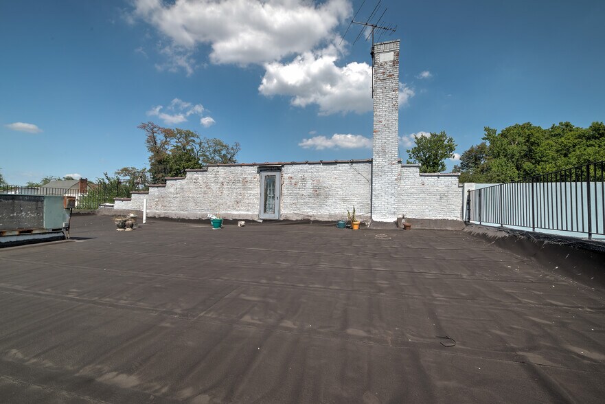 More Photos Of 43 Central Ave, Orange Service Station For Sale