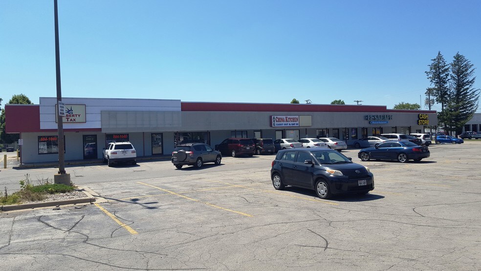 More Photos Of 2022-2042 E Mason St, Green Bay Storefront For Lease