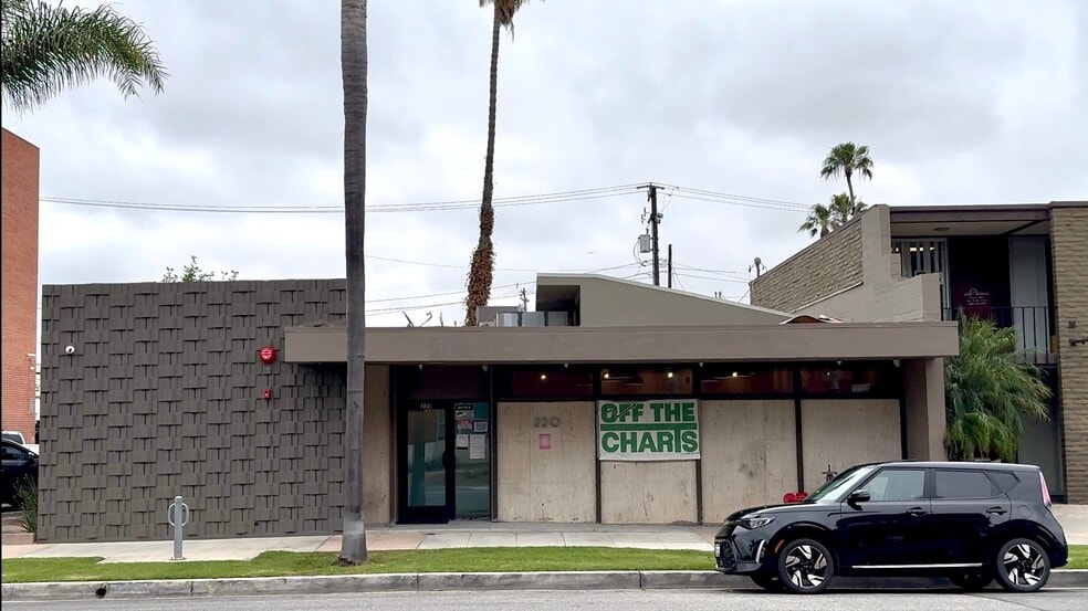 Primary Photo Of 220 S A St, Oxnard Storefront For Sale