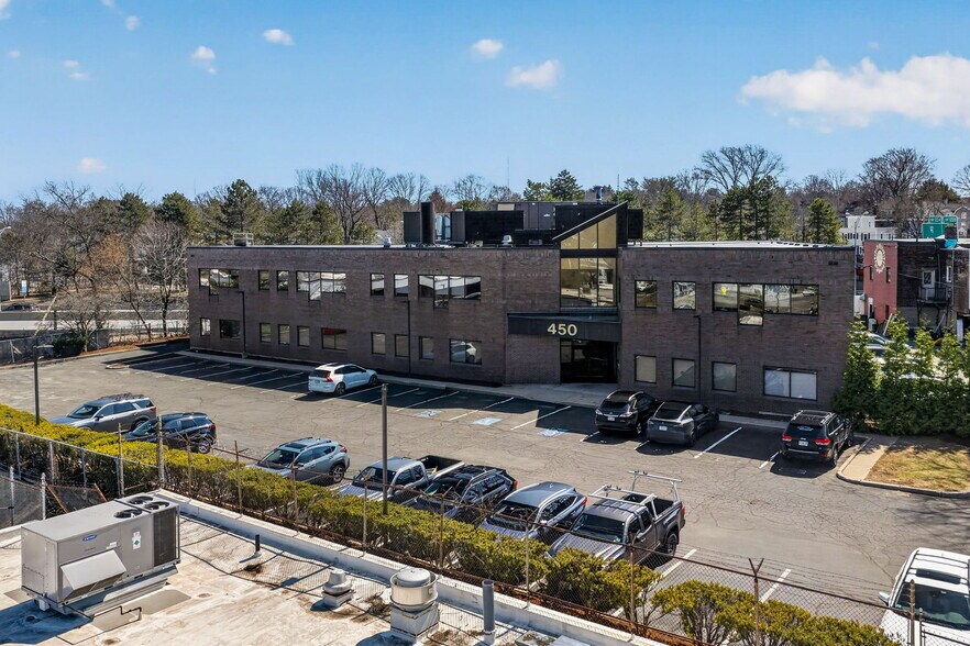 Primary Photo Of 450 Lexington St, Newton Office For Lease