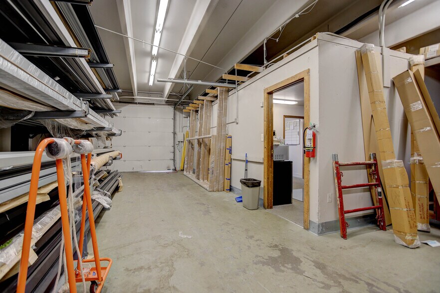 More Photos Of 5985 Lamar St, Arvada Warehouse For Lease