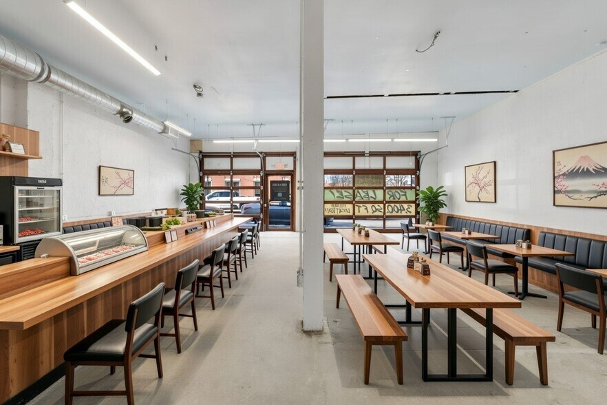 More Photos Of 127 SE 3rd St, Lees Summit Freestanding For Lease