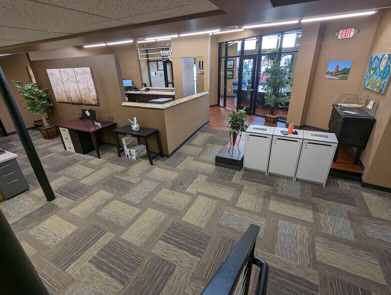 More Photos Of 222 W Main St, Belleville Medical For Sale