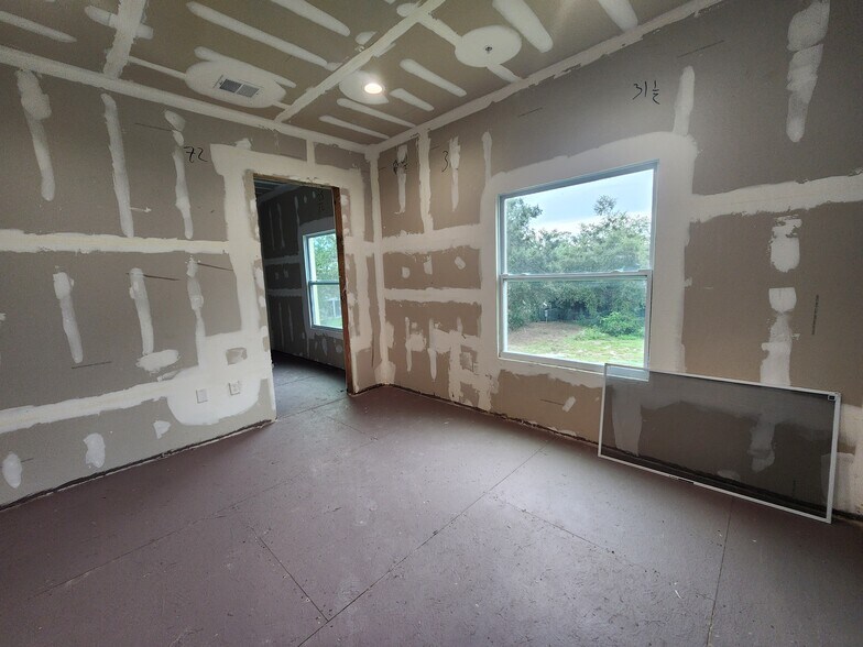 More Photos Of 2641 Fruitville Rd 0, Sarasota Medical For Sale