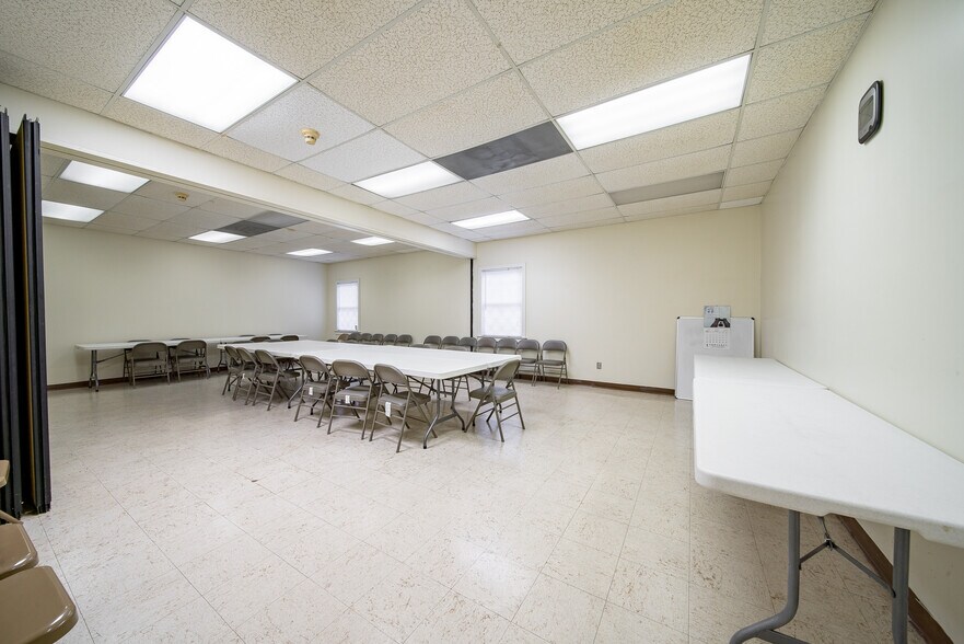 More Photos Of 4323 Primrose Rd, Columbus Religious Facility For Sale