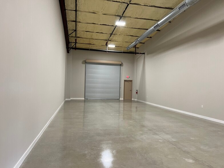 More Photos Of 720 S Bell Blvd, Cedar Park Unknown For Lease