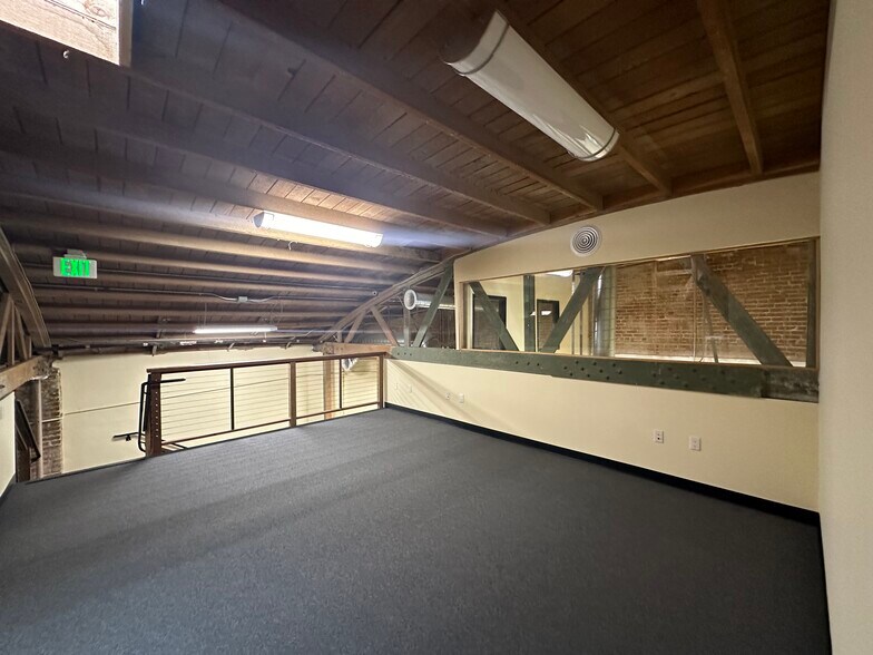 More Photos Of 3608 San Fernando Rd, Glendale Loft Creative Space For Lease