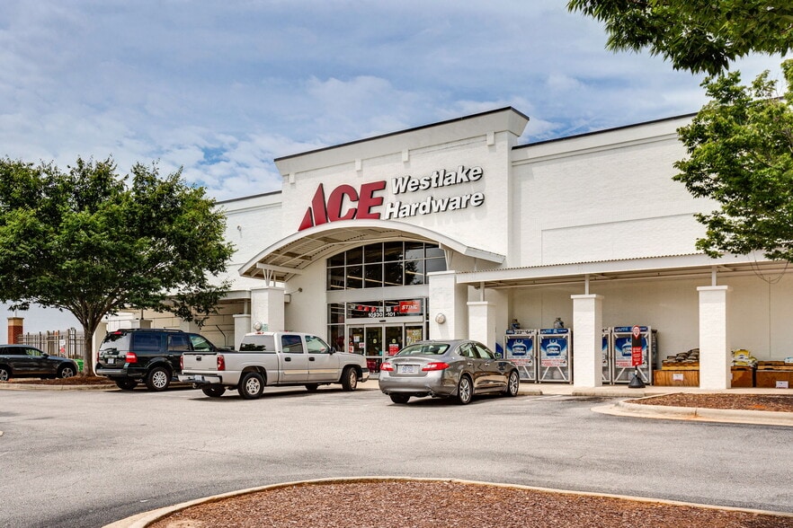 More Photos Of 1121 Falls River Ave, Raleigh Unknown For Lease