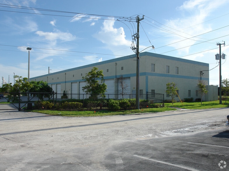 Primary Photo Of 1851 SW 2nd St, Fort Lauderdale Warehouse For Sale
