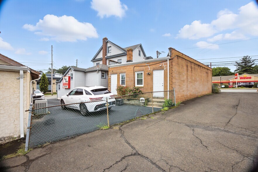 More Photos Of 83 Limekiln Pike, Glenside Storefront Retail Residential For Sale