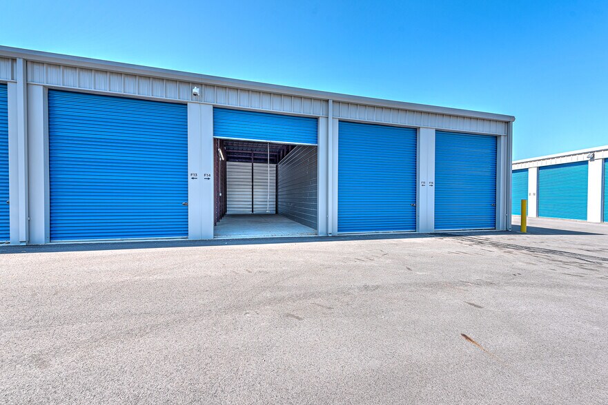 More Photos Of 14004 12 Hwy, Rogers Self Storage For Sale