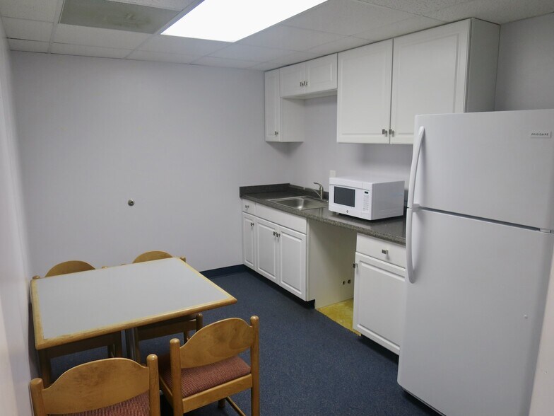 More Photos Of 4500 Black Rock Rd, Hampstead Office For Lease