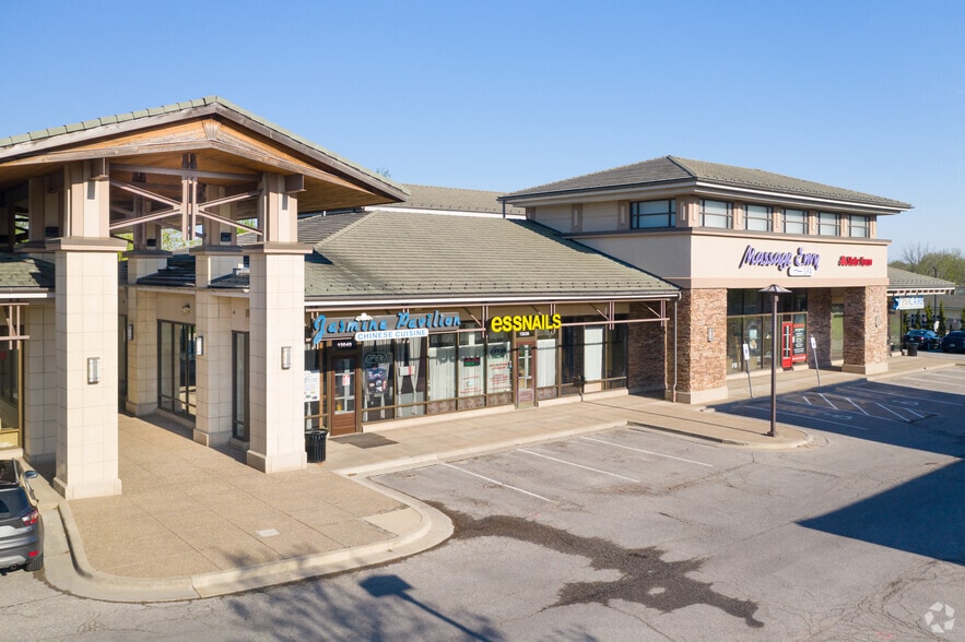 Primary Photo Of 15024-15040 S Blackbob Rd, Olathe General Retail For Lease