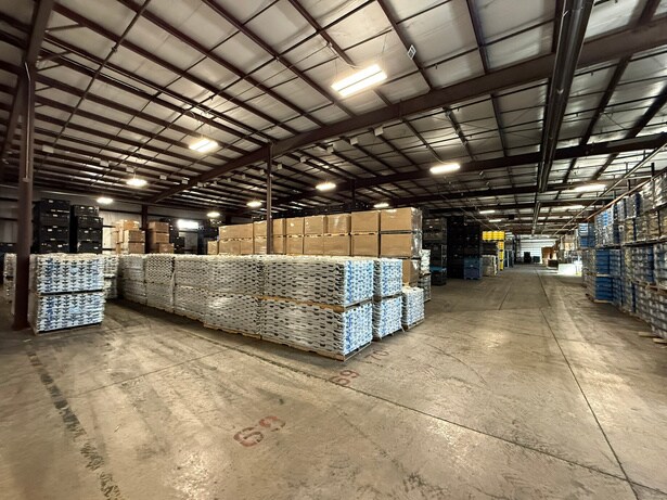 More Photos Of 2202 Wolf Way, West Des Moines Warehouse For Lease