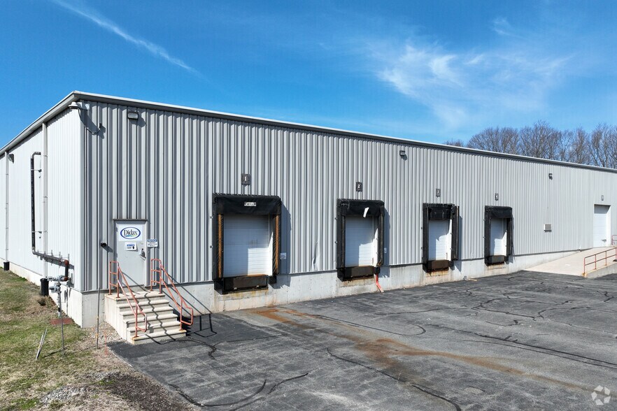 More Photos Of 57 S Hunt Rd, Amesbury Manufacturing For Lease