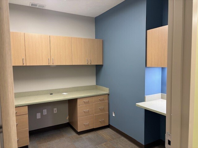 More Photos Of 601 Chamberlin Ave, Frankfort Medical For Sale