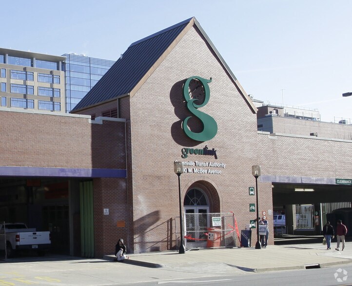 More Photos Of 7 S Laurens St, Greenville Office For Sale