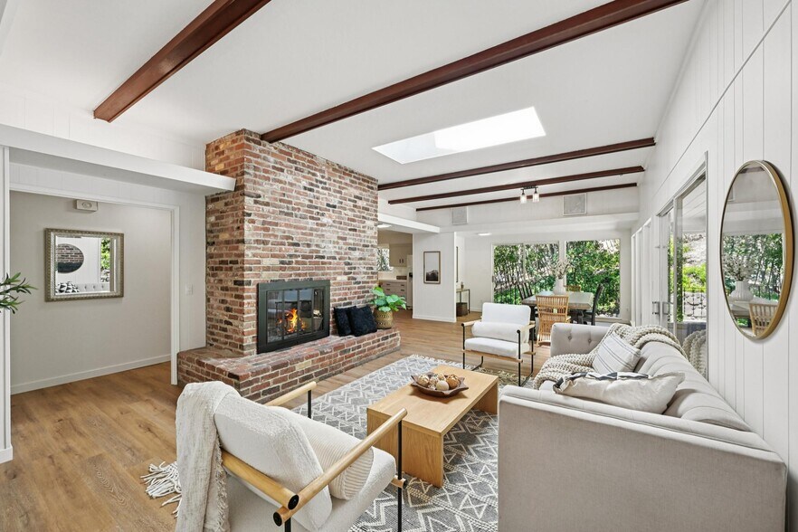 More Photos Of 135 Spring Grove Ave, San Rafael Multifamily For Sale