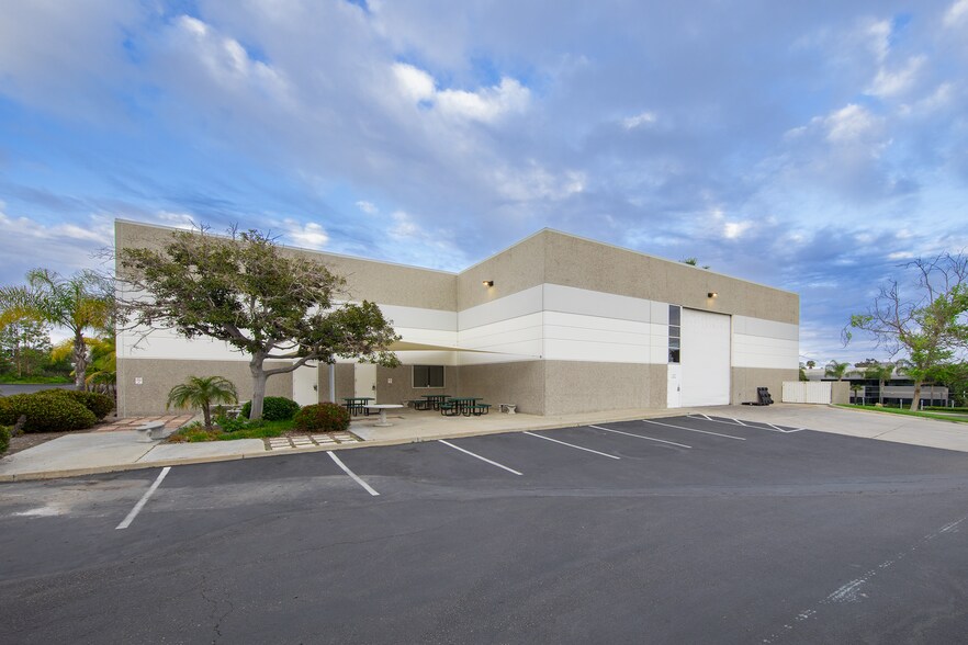 More Photos Of 9670 Waples St, San Diego Warehouse For Lease