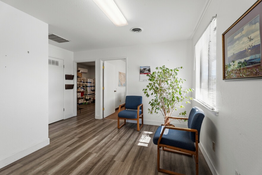 More Photos Of 1117 Commerce Dr, Ukiah Industrial For Sale