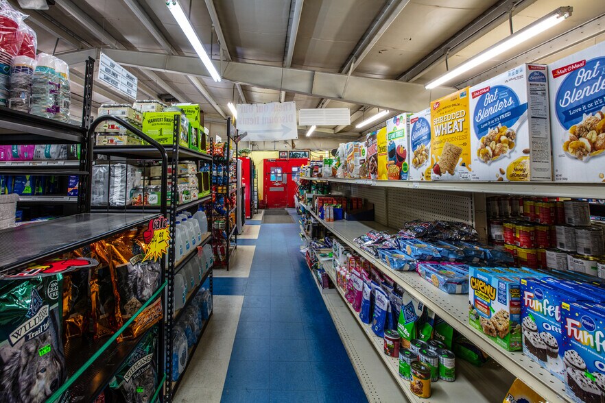 More Photos Of 118 4th ave, Clark Fork Supermarket For Sale
