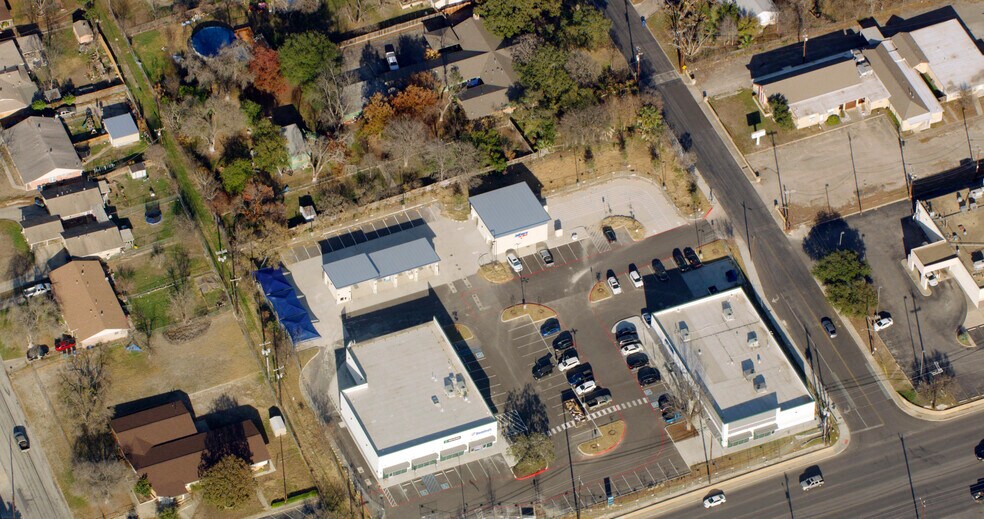 More Photos Of 1443 E Sunshine Dr, San Antonio Carwash For Sale