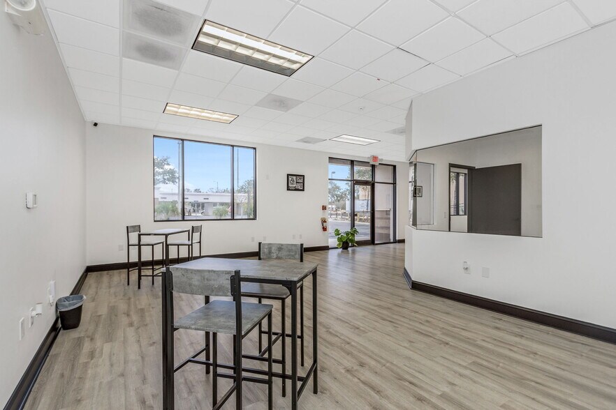 More Photos Of 18311 N US Highway 41, Lutz Medical For Sale