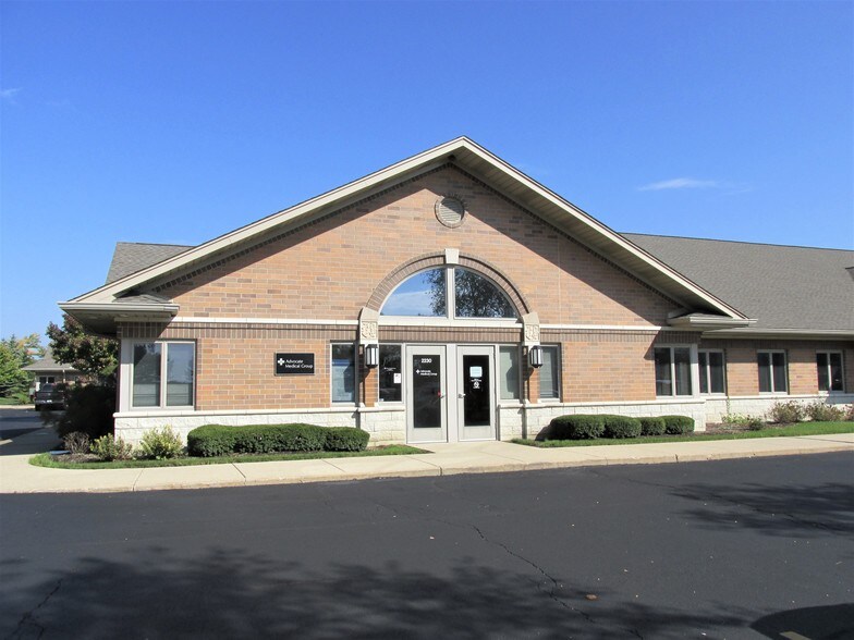 More Photos Of 2214 Huntington Dr N, Algonquin Medical For Sale