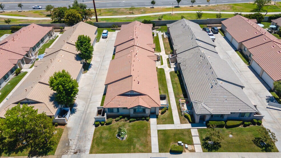 More Photos Of 4314 Pebble Creek Dr, Bakersfield Apartments For Sale