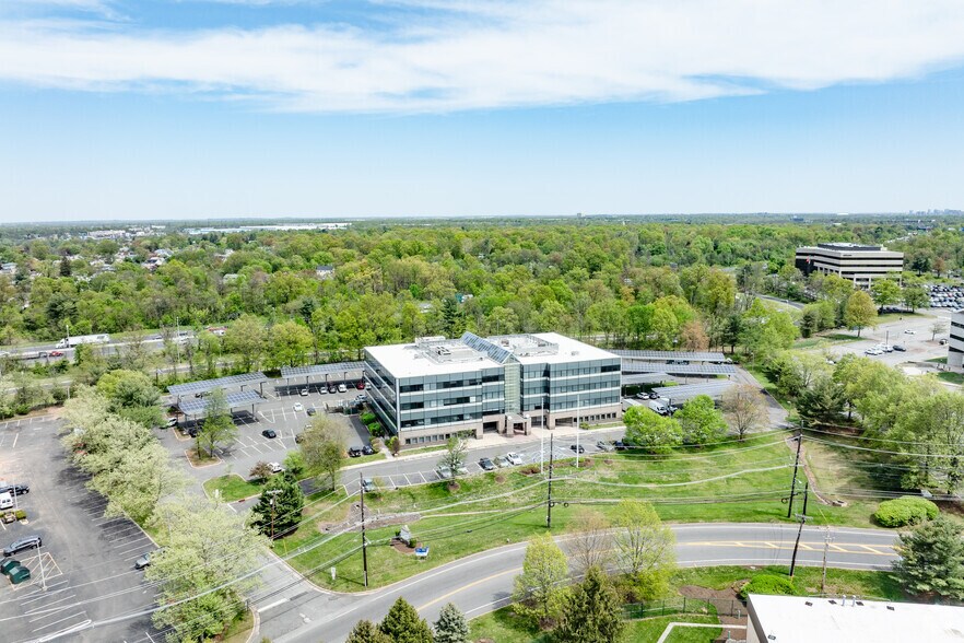 More Photos Of 80 Cottontail Ln, Somerset Office For Lease