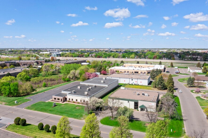 More Photos Of 8825 N Xylon Ave, Brooklyn Park Manufacturing For Sale