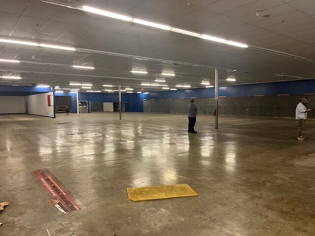 More Photos Of 3505 S Carrollton Ave, New Orleans Auto Repair For Lease