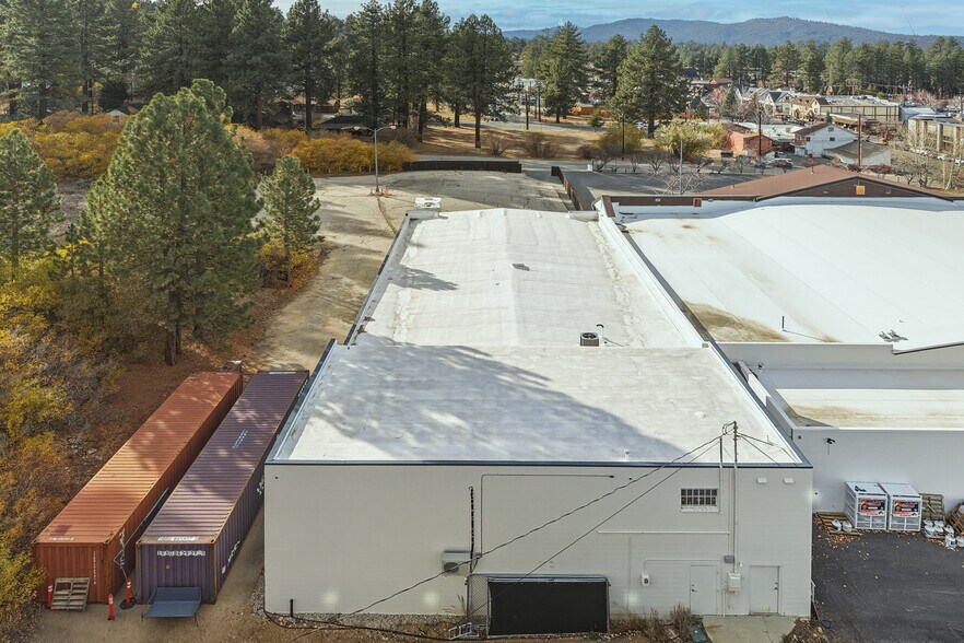 More Photos Of 735 Stocker Rd, Big Bear Lake Storefront Retail Office For Sale