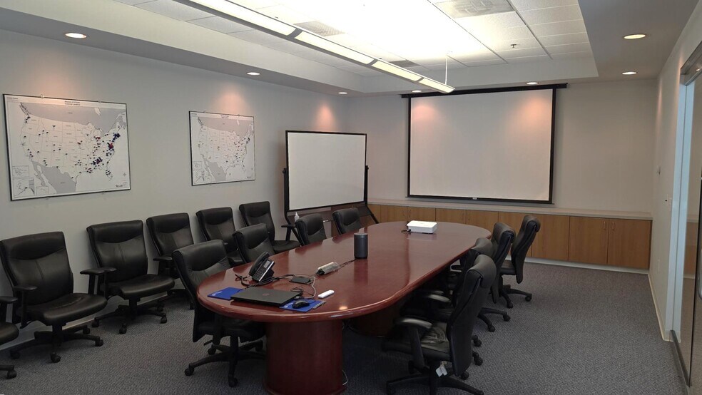 More Photos Of 43676 Trade Center Pl, Sterling Light Manufacturing For Sale