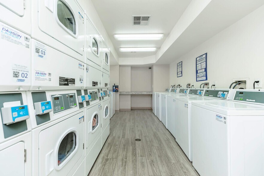 More Photos Of 338 Sherwood Way, Madera Apartments For Sale