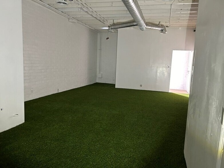 More Photos Of 1400 S Olive St, Los Angeles Office For Lease