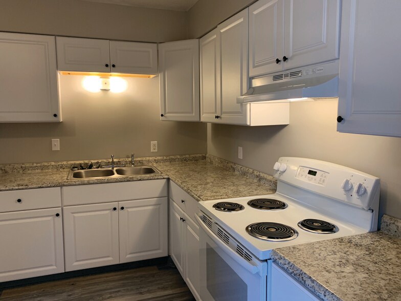 More Photos Of 4225 Middlebranch Ave NE, Canton Apartments For Sale