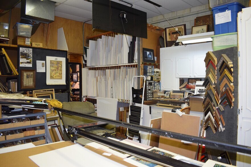 More Photos Of 3110 Wade Hampton Blvd, Taylors Storefront For Sale