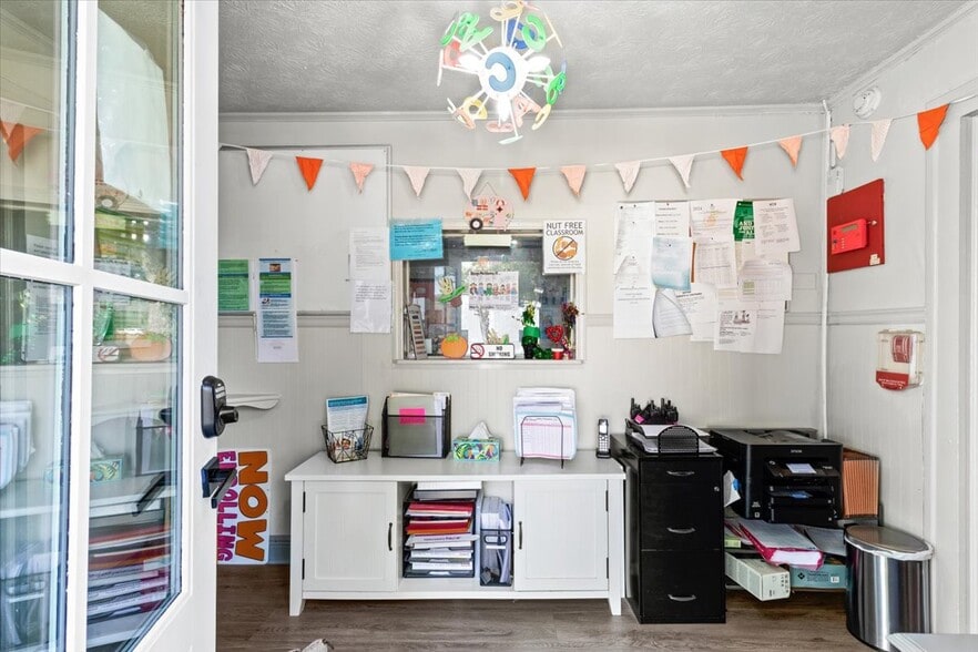 More Photos Of 57 Merritt St SE, Marietta Daycare Center For Sale