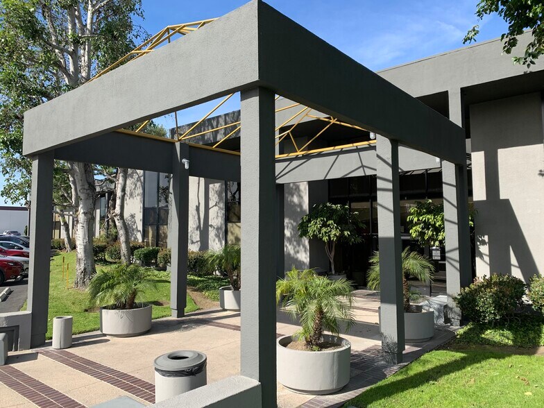 More Photos Of 5301 Beethoven St, Playa Vista Office For Lease