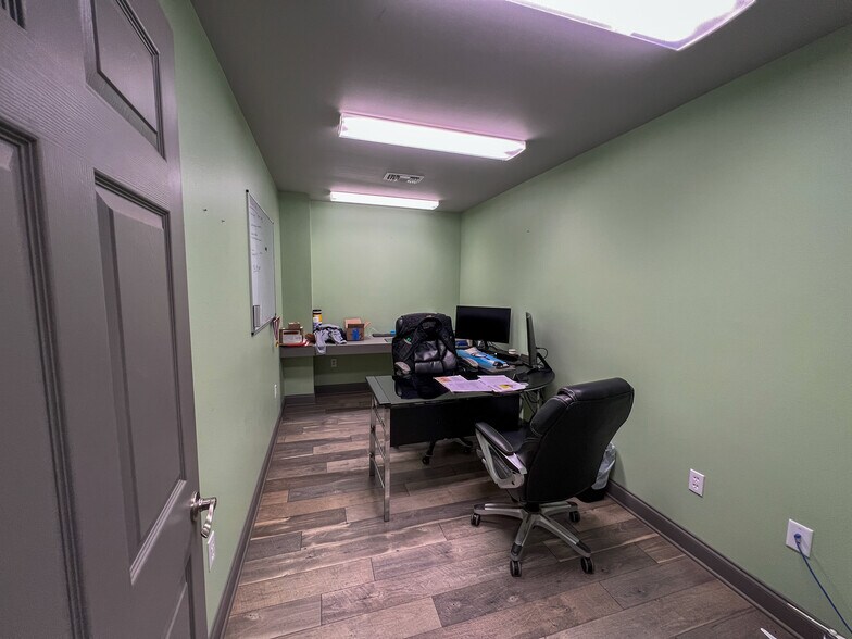 More Photos Of 39509 I-55 Service Rd, Ponchatoula Light Distribution For Lease