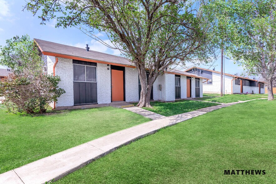 More Photos Of 6218 S New Braunfels Ave, San Antonio Apartments For Sale