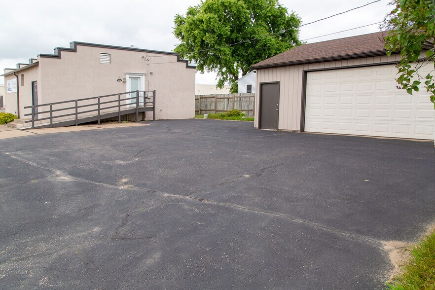 More Photos Of 635 Fairfax St, Altoona Loft Creative Space For Sale